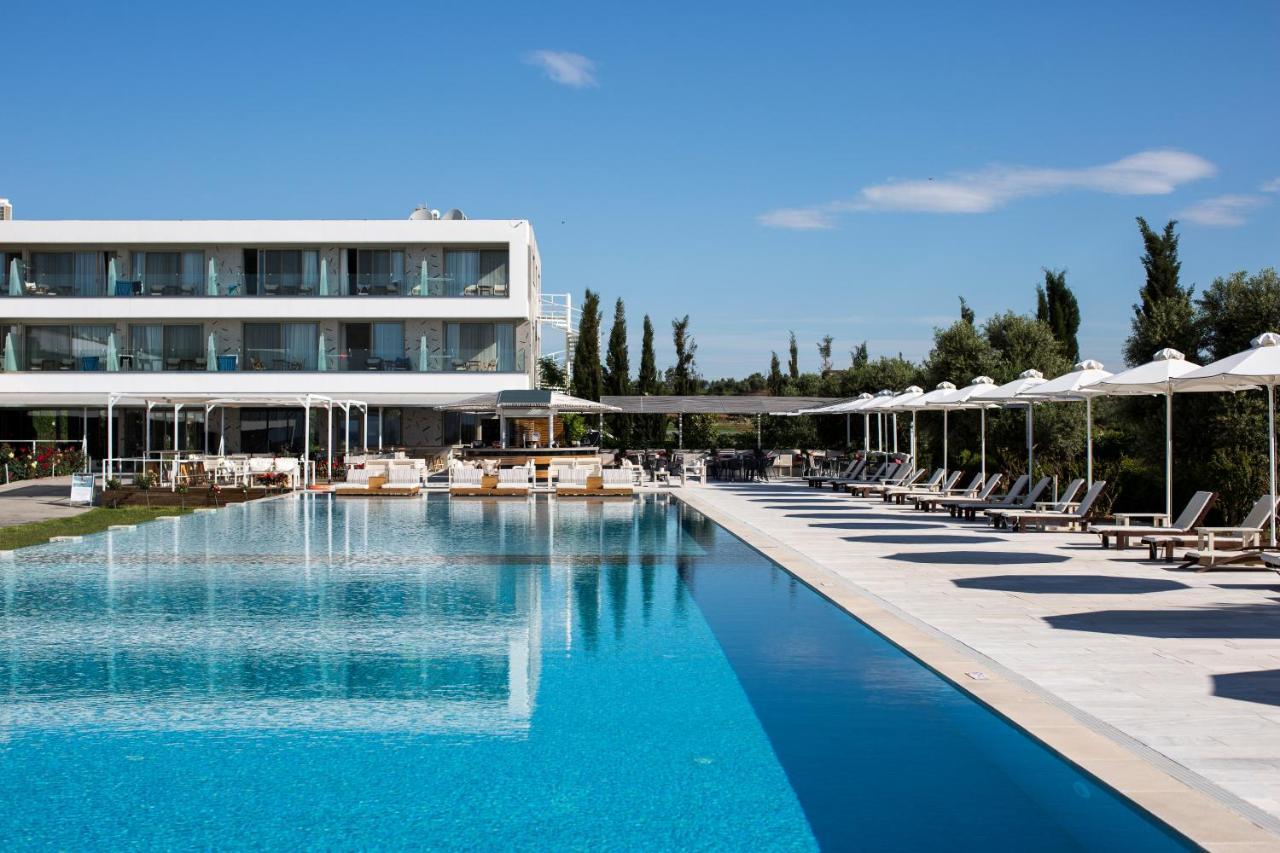 Buca Beachclub Resort (Adults Only) Месіні Екстер'єр фото