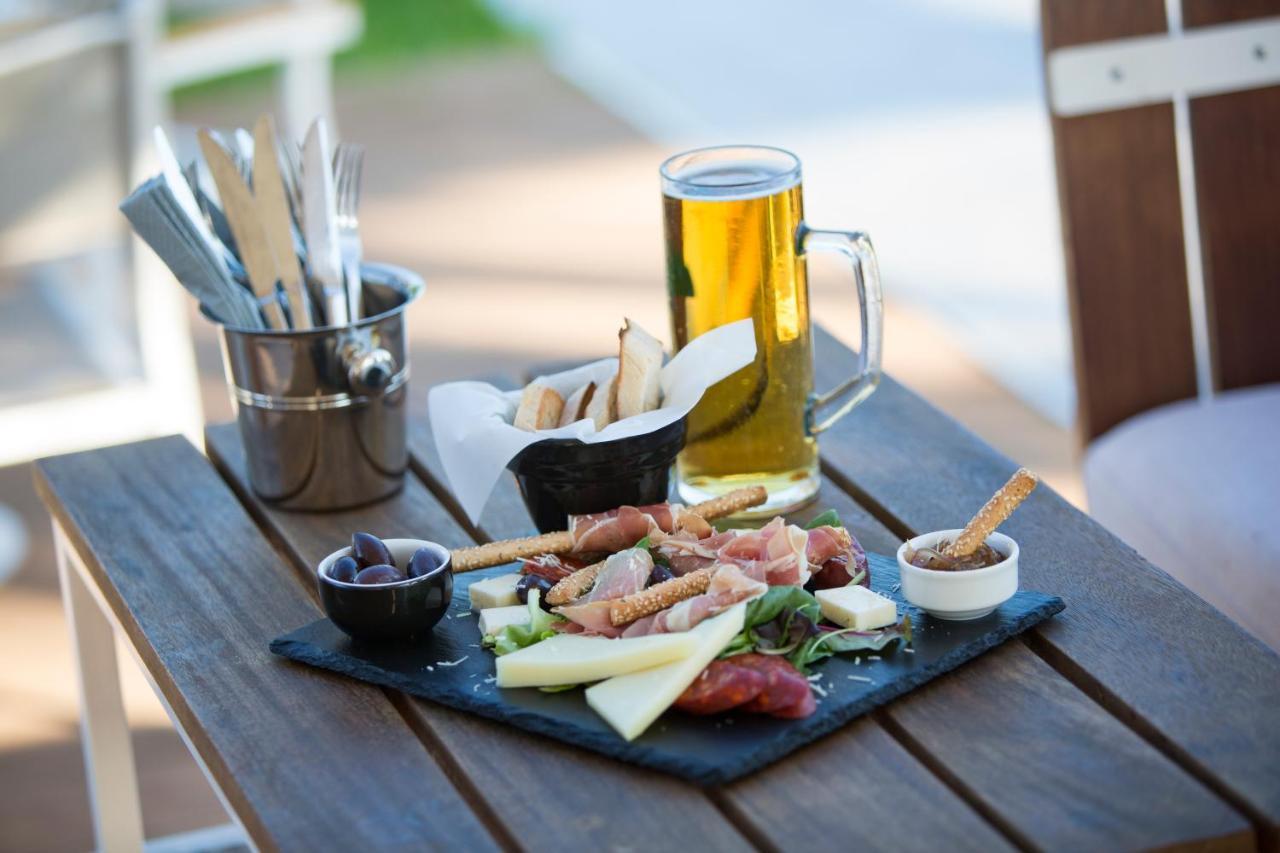 Buca Beachclub Resort (Adults Only) Месіні Екстер'єр фото