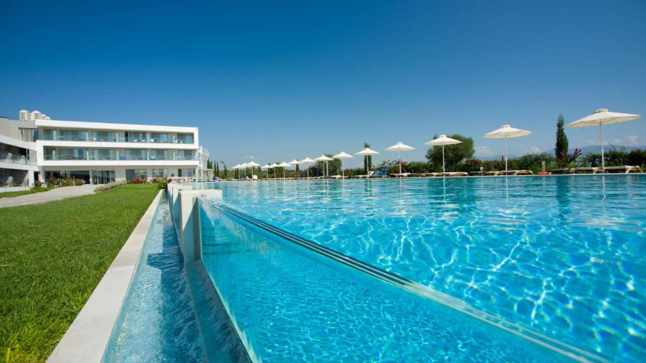 Buca Beachclub Resort (Adults Only) Месіні Екстер'єр фото